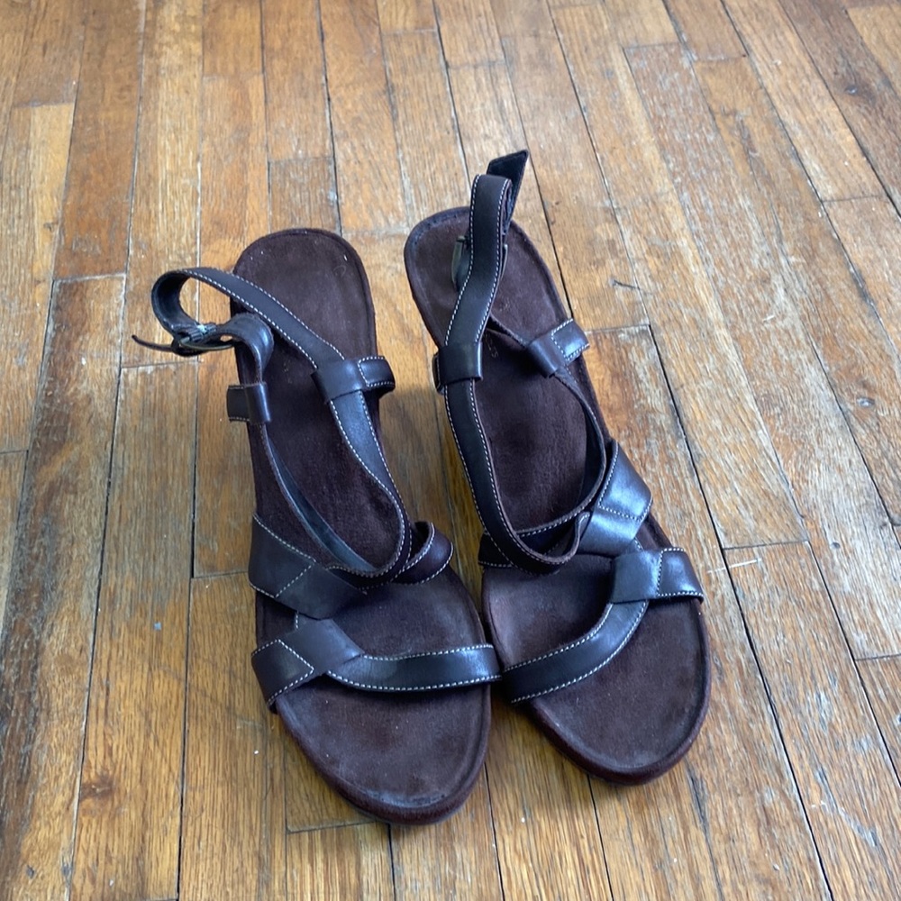 4/$10 Leather Suede Wedges